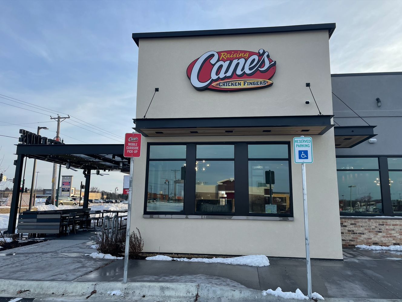 Raising Cane's Chicken Fingers: 3065 White Bear Ave N, Maplewood, MN 55109